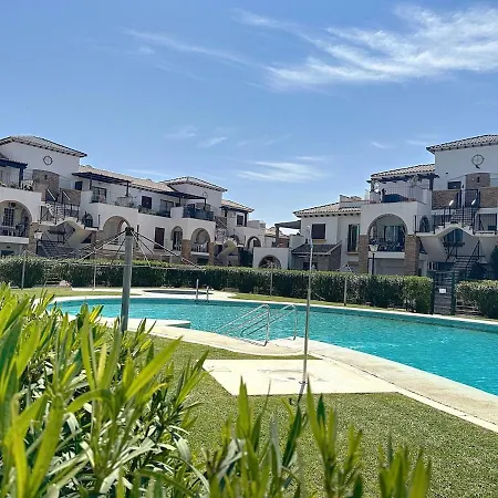 Vvr Bajo 3 Con Jardin Y Piscinas *